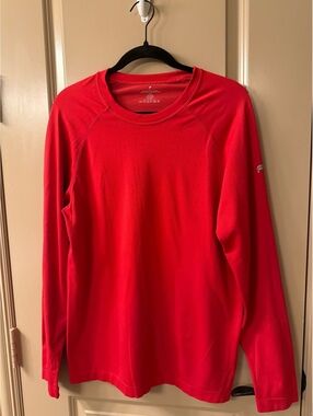 Fabletics Men's Red Long Sleeve Athletic Shirt Medium